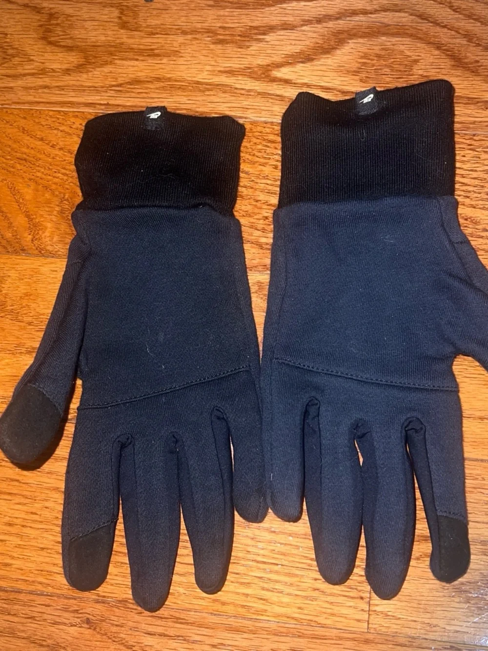 Nike Black Men's Lightweight Running Gloves with Reflective Swoosh